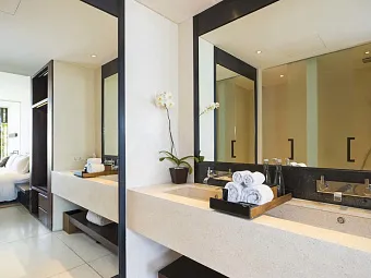 Отель ALILA SEMINYAK 5*