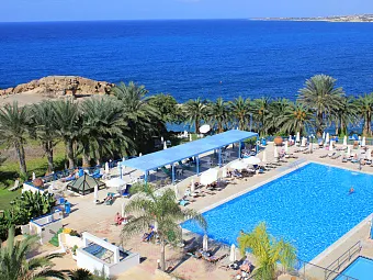  Отель QUEENS BAY 3*