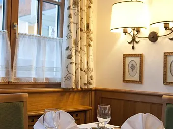 Отель OESTERREICHISCHER HOF HOTEL 4*