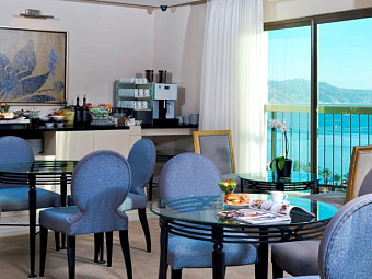 Отель HILTON QUEEN OF SHEBA 5*
