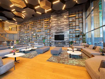 THE NORM COLLECTION DOOR'A 5*