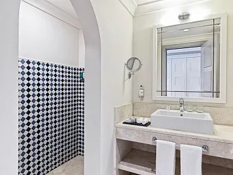 Juweira Boutique Hotel (+16) 4*