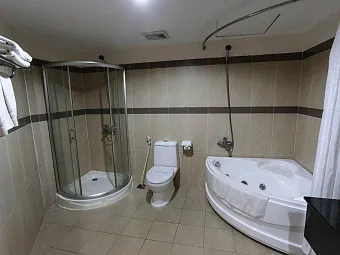 Отель VIEN DONG HOTEL 3*+