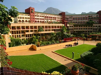 JACARANDA 4*