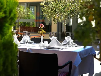 Отель HIGH BEACH 4*