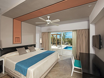 Suite Room Swim out