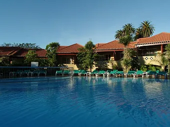 Отель APARTHOTEL PESTANA VILLAGE GARDEN RESORT 4*