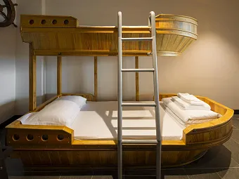 Deluxe room garden view with children themed room