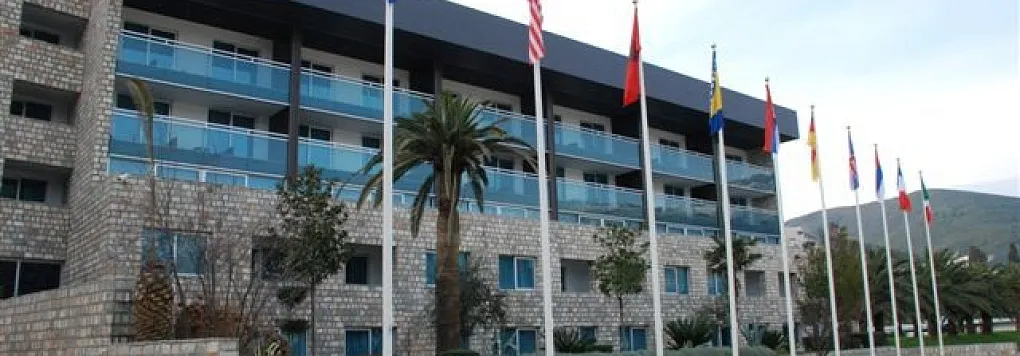 Отель AVALA GRAND LUXURY SUITES 4*