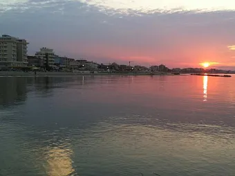 Отель IMPERIAL BEACH 4*