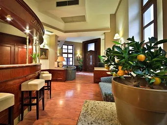 Отель CARLTON 4*
