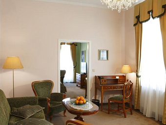 BRISTOL GEORGY HOUSE 4*