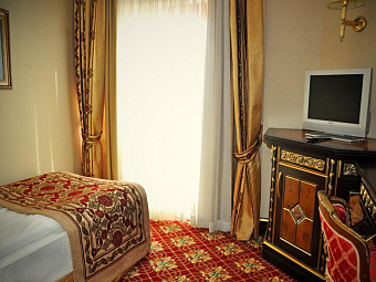 CLUB HOTEL SERA 5*