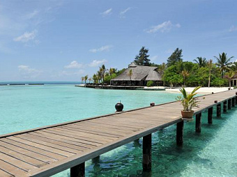  KOMANDOO ISLAND RESORT 4*