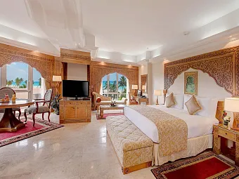 Crowne Plaza Resort Salalah 5*