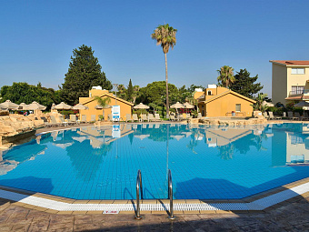 MAKRONISOS VILLAGE 3*