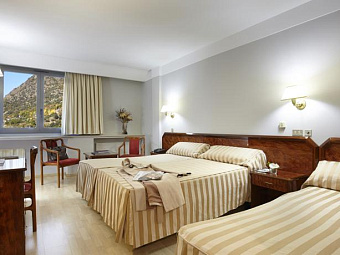 Отель TULIP INN ANDORRA DELFOS HOTEL 4*