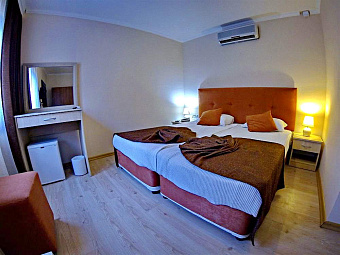 ARMAS BEACH HOTEL 4*