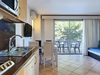 Отель OCCIDENTAL CALA VINAS 4*