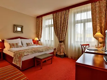 Отель CARLTON 4*