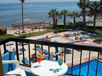   EVALENA BEACH HOTEL APTS 3*