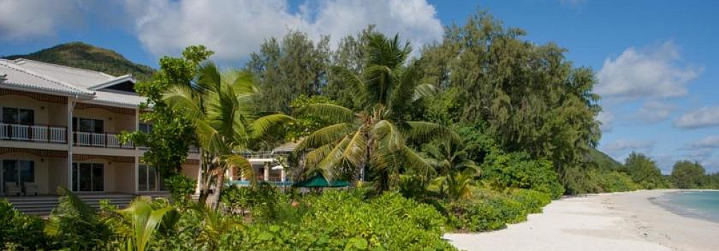 Отель ACAJOU BEACH RESORT 3*, Сейшелы, остров Праслен. 