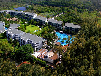Отель HOLIDAY INN RESORT PHUKET MAI KHAO BEACH 4*