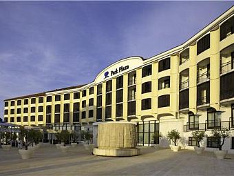 PARK PLAZA HISTRIA HOTEL 4*