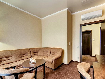 HOTEL BLACK SEA 3*