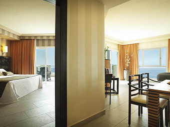 ROCA NIVARIA GRAN HOTEL 5*