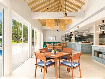 OUTRIGGER KHAO LAK BEACH RESORT 5*