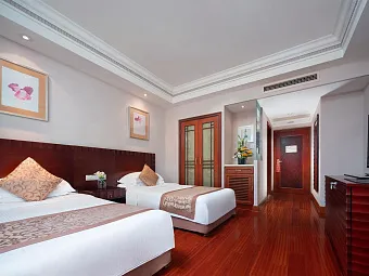 BAOHONG SANYA HOTEL 4*