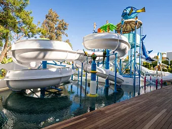 THE NORM COLLECTION DOOR'A 5*