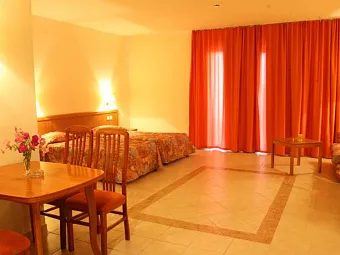 PRESTIGE HOTEL & AQUAPARK 4* (ех GOLDEN YAVOR 4*)