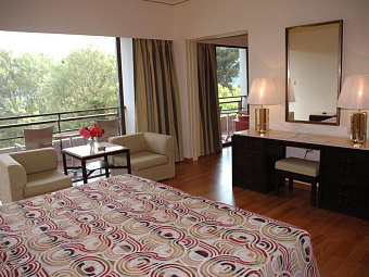    CORFU HOLIDAY PALACE 4*