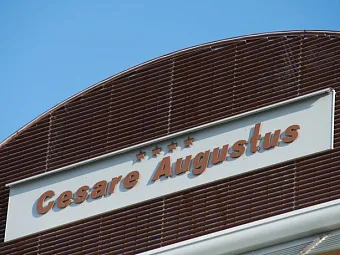 Отель CESARE AUGUSTUS 4*