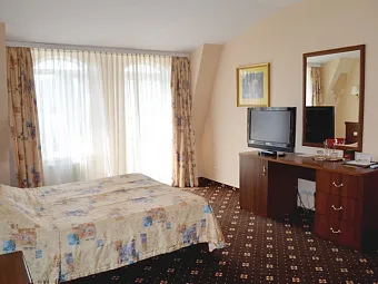 Отель БРИСТОЛЬ 3*