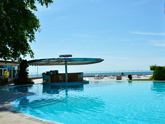 SIRIUS BEACH HOTEL & SPA 4*