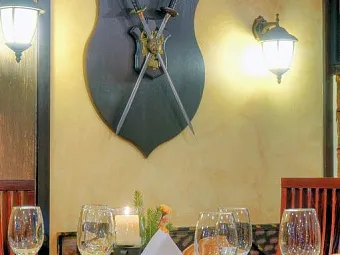 Отель THE CASTLE COMPLEX APARTHOTEL 3*