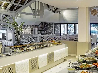 RADISSON BLU AZURI RESORT & SPA 4*