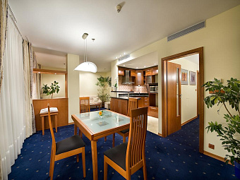  RAMADA PRAGUE CITY CENTRE 4*