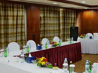 SWISS-BELHOTEL SHARJAH (EX. SHARJAH ROTANA) 4*