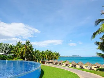 ST.REGIS SANYA YALONG BAY 5*
