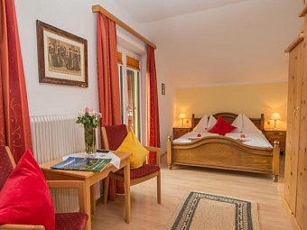  HUBERTUS HOTEL PENSION 3*