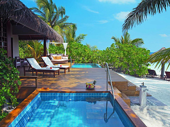   BAROS MALDIVES 5*