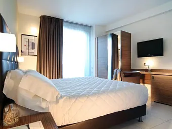 Отель AQUA 4*