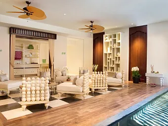 Отель HOLIDAY INN RESORT BALI BENOA 5*