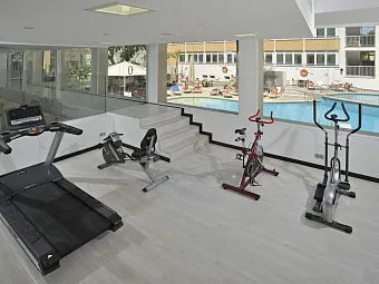 HISPANIA 4*