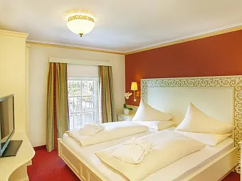 Отель GRAND HOTEL ZELL AM SEE 4*