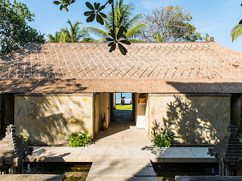 THE LEGIAN 5*